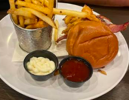 Whiskey Road Tavern & Grill signature dishes BBQ Bison Burger
Chicken Ciabatta
Balsamic Chicken Pasta